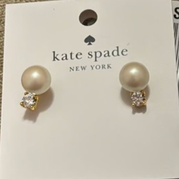 Kate Spade Pearls of Wisdom Stud Earrings NIP - Picture 1 of 2